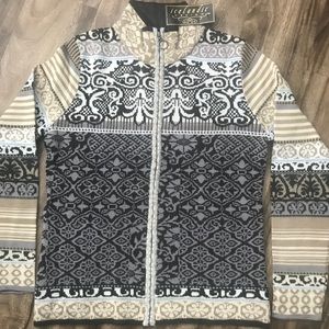 WOMAN’S ISELANDIC CARDIGAN